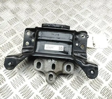 Skoda Superb B8 (3V) Engine mount bracket 5Q0199555BJ