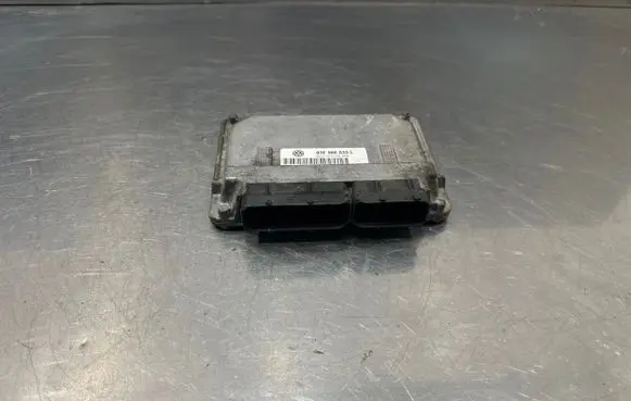 Skoda Fabia Mk1 (6Y) Engine control unit/module 03E906033L 5WP4019405