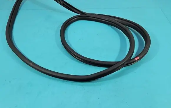 Jeep Grand Cherokee Front door rubber seal IMPRK1513080