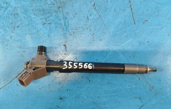 Mazda CX-5 Fuel injector SH0113H50