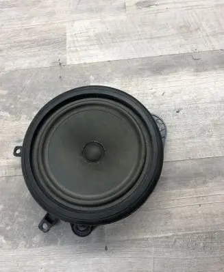 Audi A3 S3 A3 Sportback 8P Front door speaker 8P0035411C 7606500480