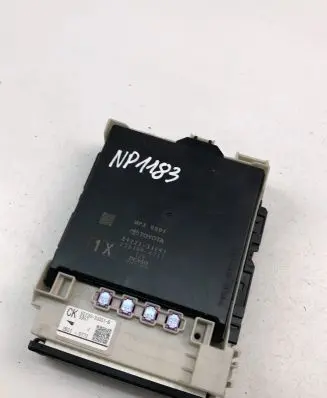 Toyota Camry VIII XV70 Other control units/modules 8922133E91