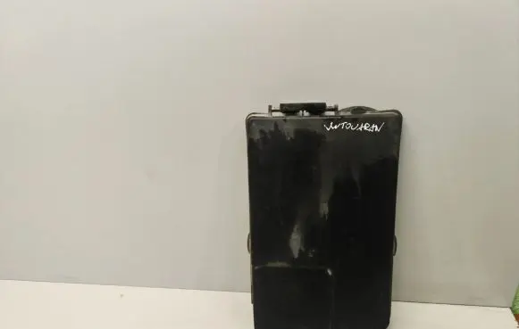 Volkswagen Touran I Battery box tray cover/lid 1K0915443