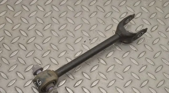 Toyota RAV 4 (XA50) Rear upper control arm/wishbone