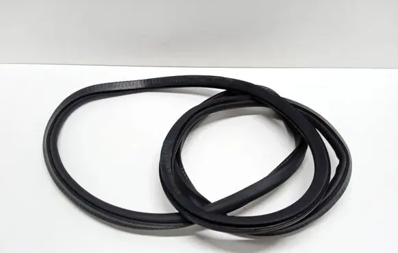 BMW 7 F01 F02 F03 F04 Rubber seal rear door 7178029
