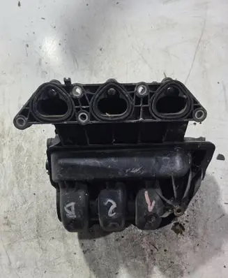 Volkswagen Polo IV 9N3 Intake manifold 
