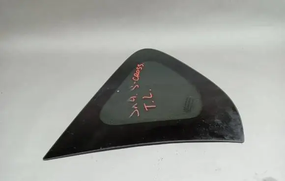 Suzuki SX4 S-Cross Rear side window