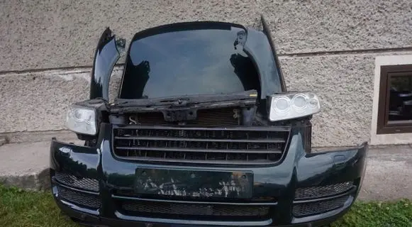 Volkswagen Touareg I Front piece kit 