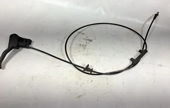 Volkswagen PASSAT B5 Engine bonnet/hood lock release cable 3B1823531