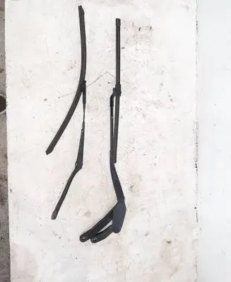 Mercedes-Benz E W212 Front wiper blade arm 2128200844 2128200944