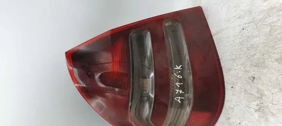 Mercedes-Benz C W203 Rear/tail lights ULO3311L