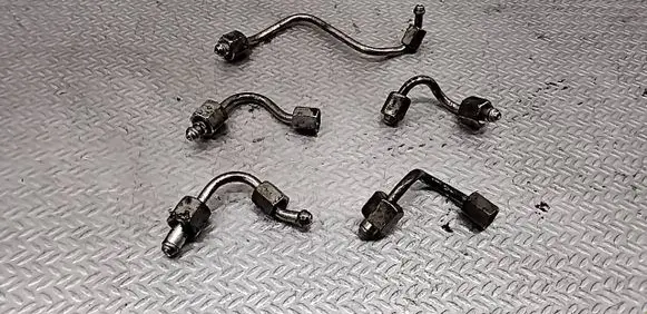Opel Corsa D Fuel injector supply line/pipe 