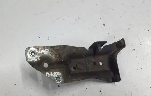 Audi A3 S3 8P Fender mounting bracket 