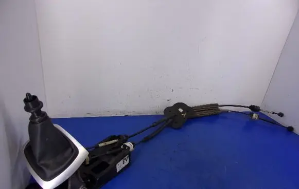 Renault Megane III Gear shift rod 8200778215E