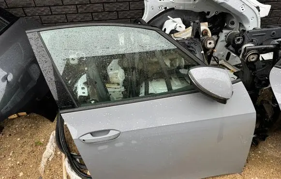 Volkswagen ID.3 Front door CACCS