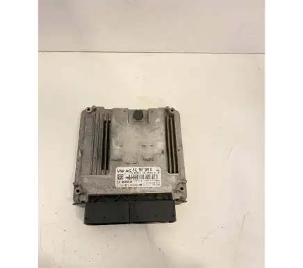 Volkswagen PASSAT B8 Engine control unit/module 04L907309R 0281031066