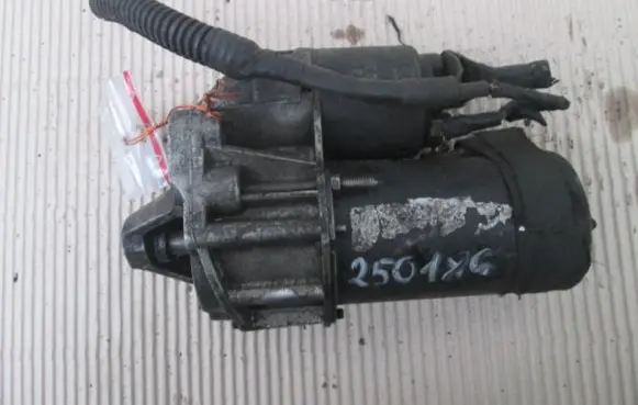 Peugeot 406 Starter motor