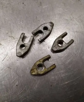 Renault Espace IV Fuel Injector clamp holder 
