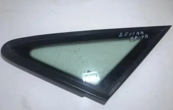 Opel Zafira A Front door vent window glass four-door 