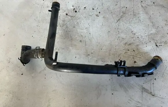 Volkswagen Tiguan Engine coolant pipe/hose 03L121065AJ
