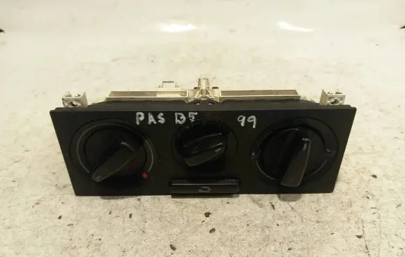 Volkswagen PASSAT B5 Climate control unit 1J0819045E