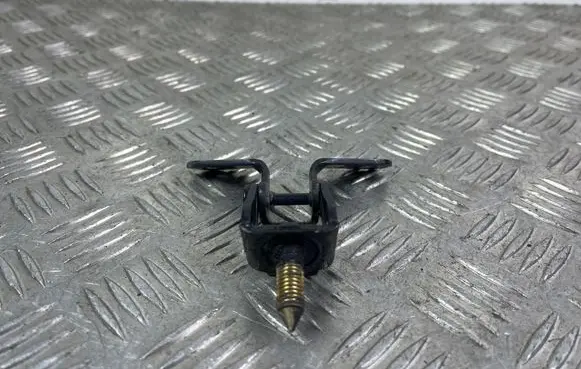 Jeep Grand Cherokee Tailgate/trunk/boot hinge