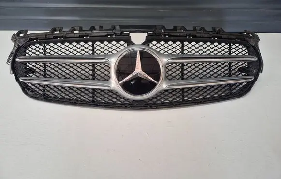 Mercedes-Benz B W247 Front bumper upper radiator grill A2478885700