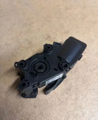 Skoda Superb B6 (3T) Tailgate/trunk/boot lock/catch/latch 3T0827299B