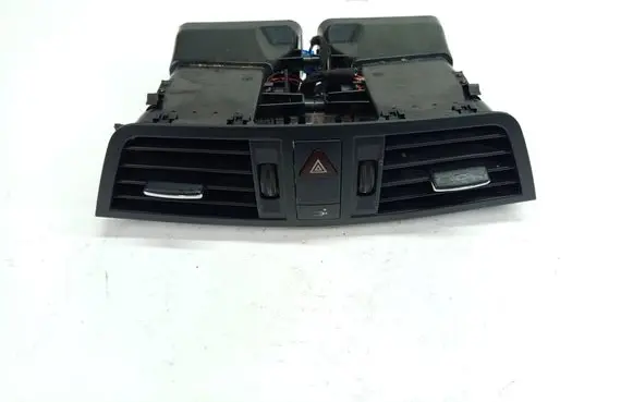 Mercedes-Benz E C207 W207 Dash center air vent grill A2078300054 92200