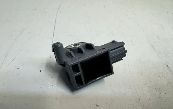 Hyundai Tucson TL Airbag deployment crash/impact sensor 95920B4000