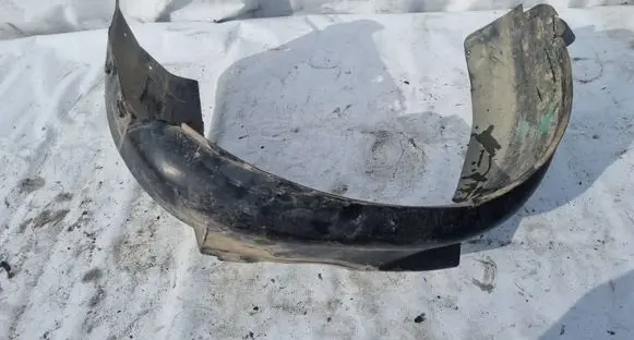 Audi A4 S4 B5 8D Front wheel arch liner splash guards 8D0821172A