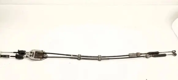 Toyota RAV 4 (XA40) Gear shift cable linkage 
