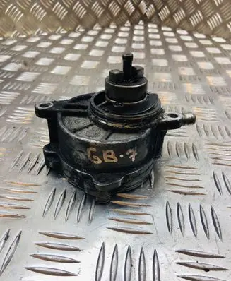 Mercedes-Benz C W203 Vacuum pump A6462300165