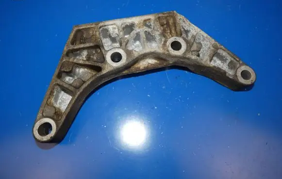 Volvo XC60 Gearbox mounting bracket 6G927M125BB