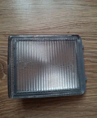 Volkswagen PASSAT B4 Front reflector 084411612LF