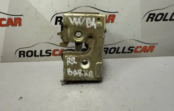 Volkswagen PASSAT B4 Rear door lock 357839016D
