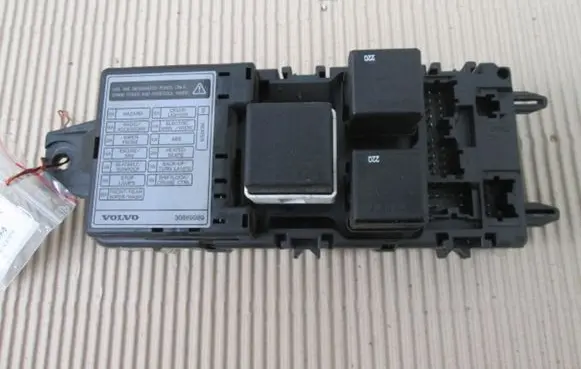 Volvo S40, V40 Fuse box set