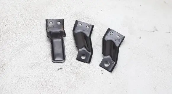 Dodge RAM 1500 DS Radiator mount bracket 40414
