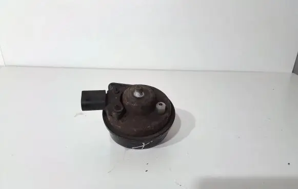 Volkswagen Jetta V Horn signal 0H2143485