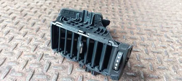 Buick Encore I Dash center air vent grill 42514220