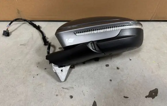 Audi Q4 Sportback e-tron Front door electric wing mirror 89B857501E