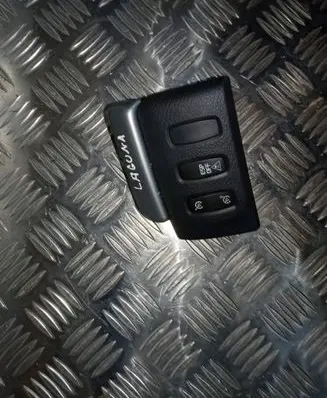 Renault Laguna II ESP (stability program) switch A1029813