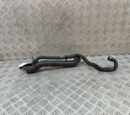 Land Rover Range Rover Sport L494 Engine coolant pipe/hose FPLA8063CB FPLA8D033CA