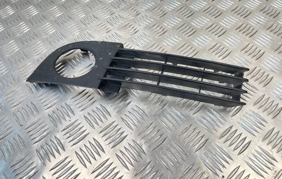 Audi A6 S6 C5 4B Front fog light trim/grill 4B0807681T 4B0807681