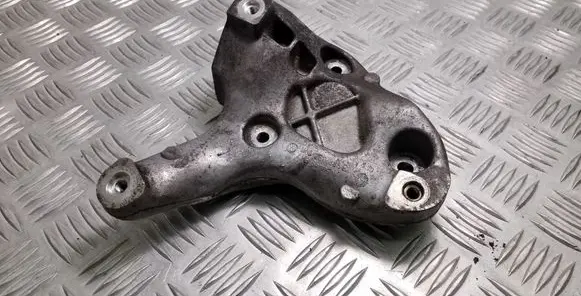 Skoda Octavia Mk2 (1Z) A/C compressor mount bracket 1K0260885B