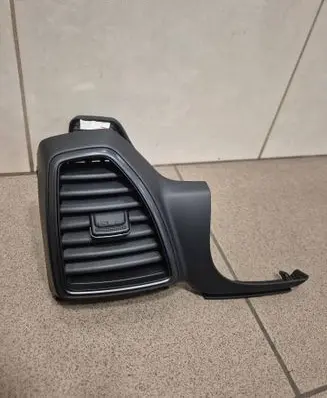 Hyundai Tucson TL Dashboard side air vent grill/cover trim 97480D7AA0