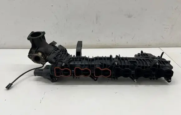 BMW 6 F06 Gran coupe Intake manifold 7811909