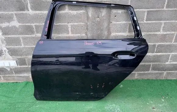 Volkswagen PASSAT B9 Rear door 
