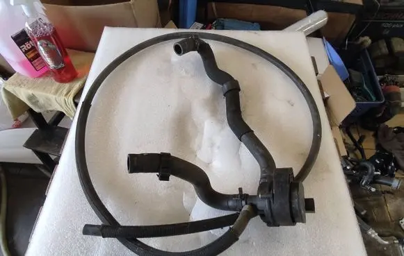 Mercedes-Benz E W212 Electric auxiliary coolant/water pump A2128304096 KEK667065A 125639