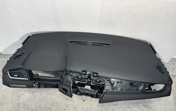 BMW 2 F46 Dashboard